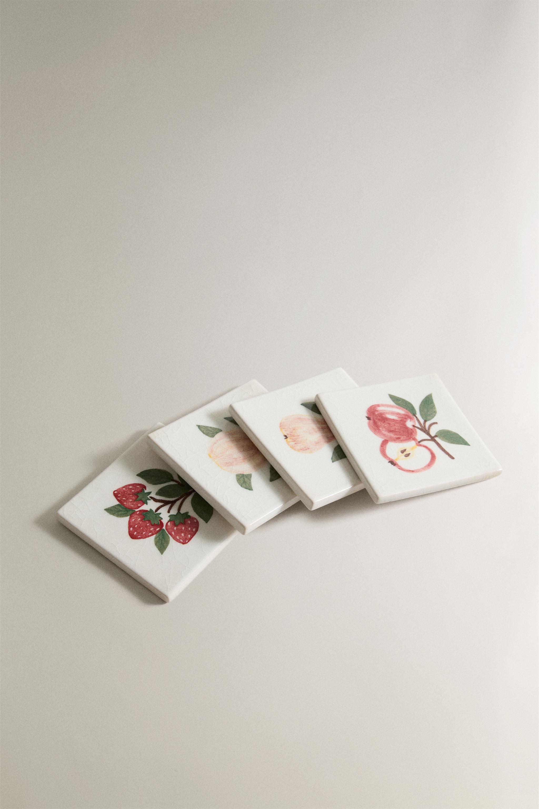 LOT DE 4 DESSOUS DE VERRE EN GRÈS MOTIF FRUITS